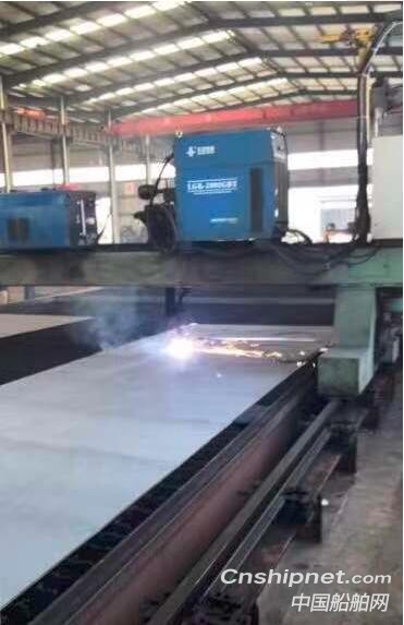 浙江东红船业68.6米观光休闲钓鱼船顺利点火开工