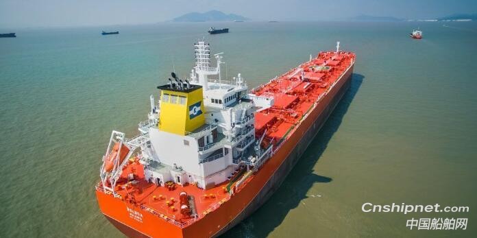 扬子江船业获签4+2艘混装船待生效合同