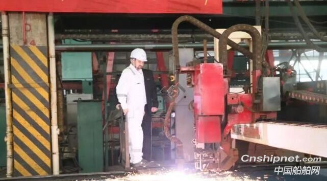 象屿海装第2艘63,500DWT散货船开工