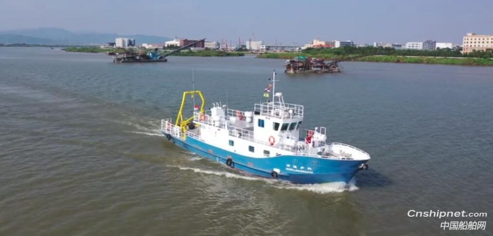 江龙船艇科考试验船开展试航