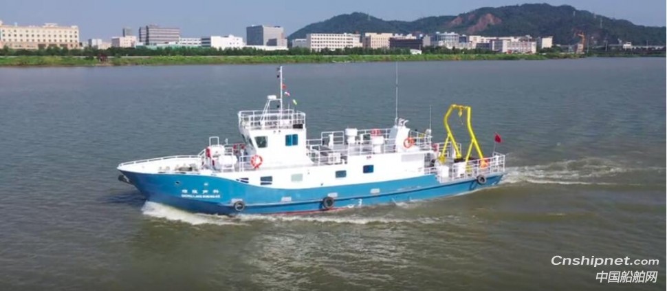 江龙船艇科考试验船开展试航