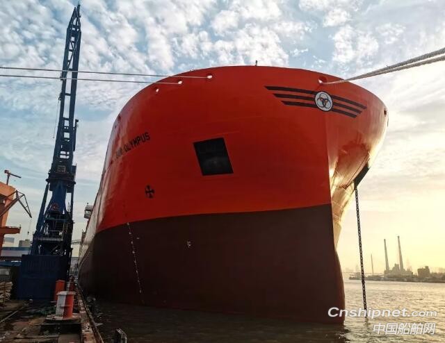沪东中华49000吨双相化学品船“宝·奥林匹斯”号交付