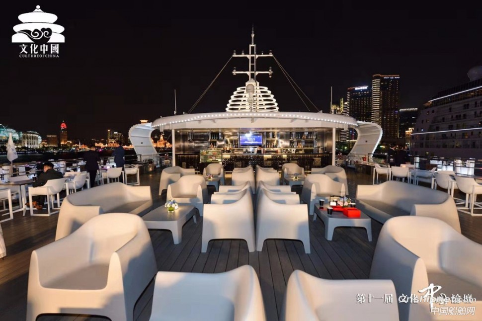 江龙船艇300客位“悦星6”号观光游览船闪耀黄浦江