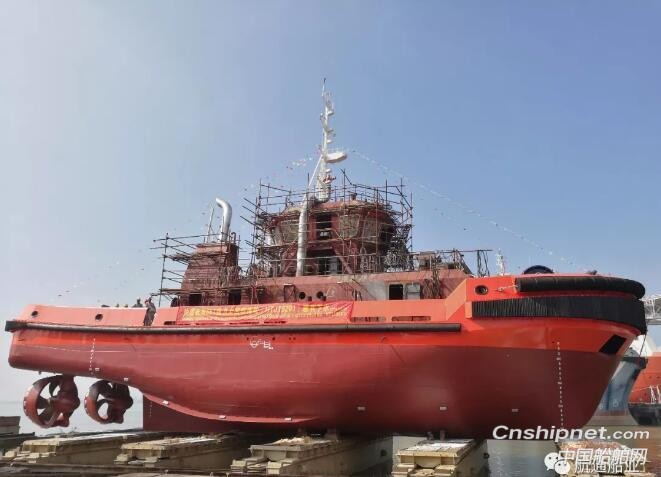 航通船业65T拖力全回转拖轮顺利下水