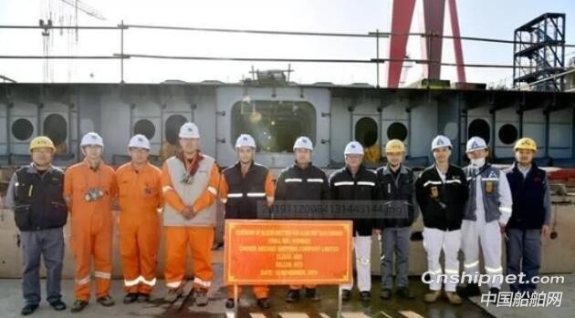 新时代造船2艘65000吨散货船进坞合拢
