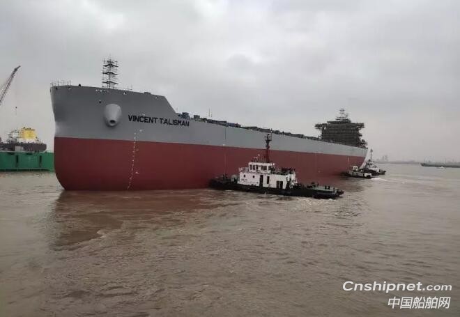 新韩通重工两艘82K散货轮顺利出坞