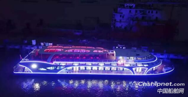 国内第一艘50米以上的纯电动客船“君旅号”正式交付