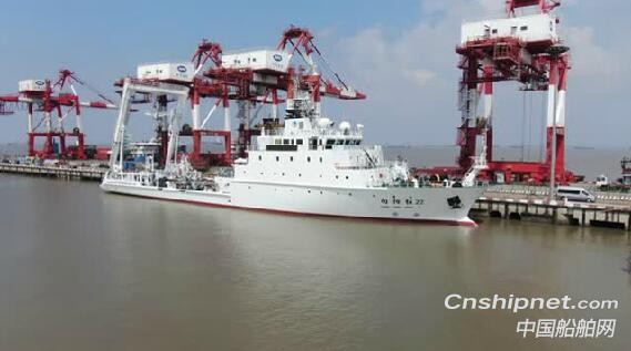 全国首艘3000吨级大型浮标作业船“向阳红22”交付