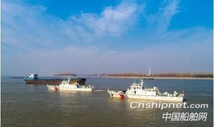 同方江新造船两艘40米级B型海事巡逻船交付