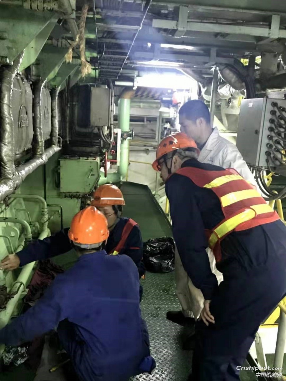 突破技术封锁,坚持自主创新——昆仑润滑的科技自立之路