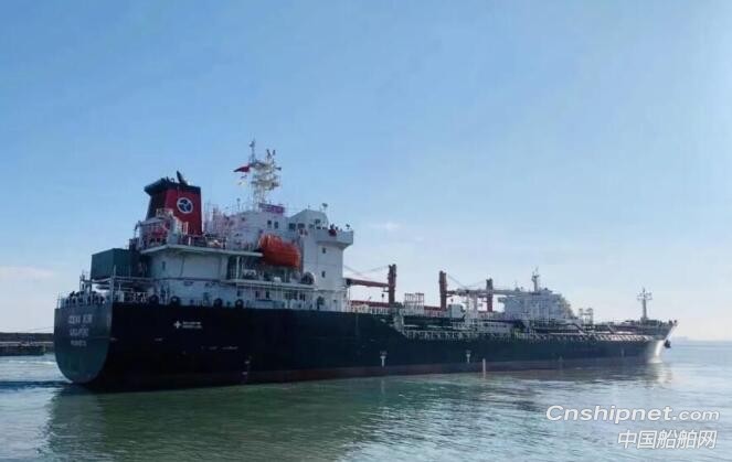 威海三进船业1.1万吨油化船H3024完成试航
