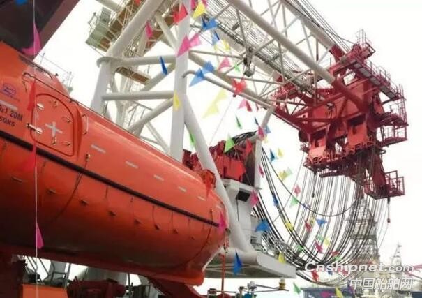 国内首个1300吨自升自航式风电安装船“铁建风电01”交付