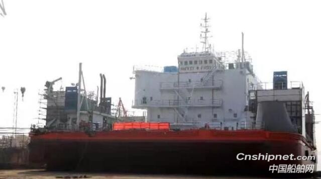 舜天资产一艘45M海工辅助平台船下水