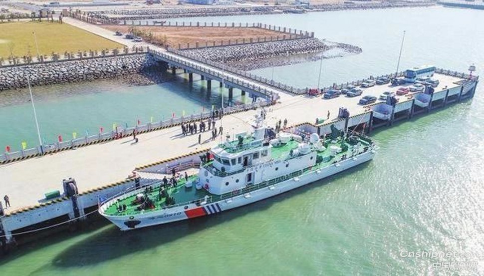 江龙船艇40米级B型巡逻艇入列平潭海事局编队