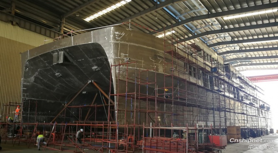 澳龙船艇1200客位铝合金高速客船顺利合拢