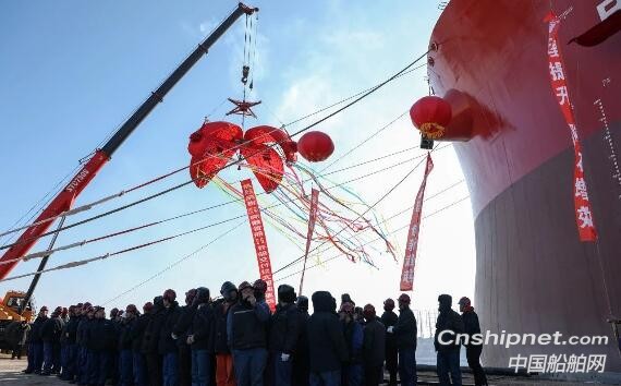 渤船重工21万吨散货船20号船签字交付