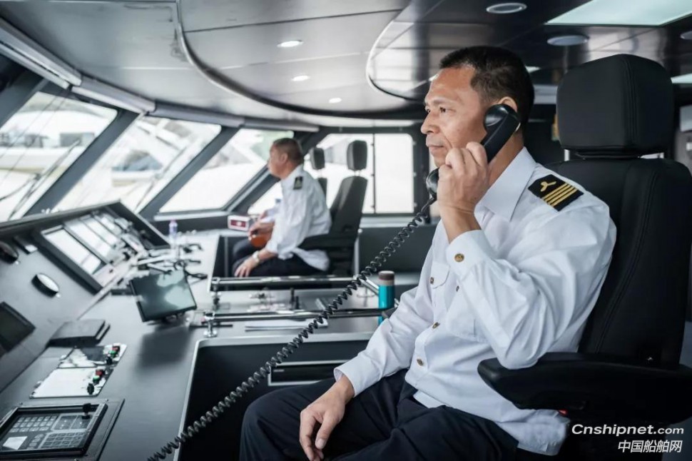 江龙船艇286客位豪华高速客船“惠嘉华星”号首航