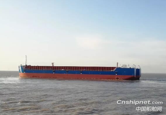 启东中远海运海工最后两艘12000DWT顶推组合体驳船完工