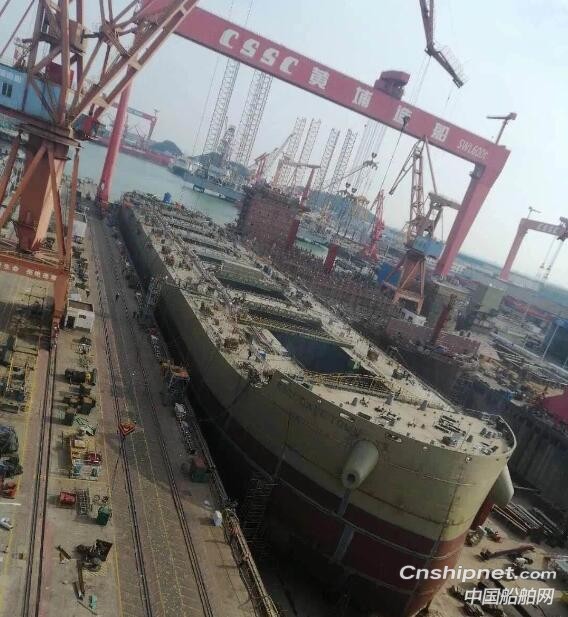 黄埔文冲12万吨散货船首船H5617主船体顺利成型