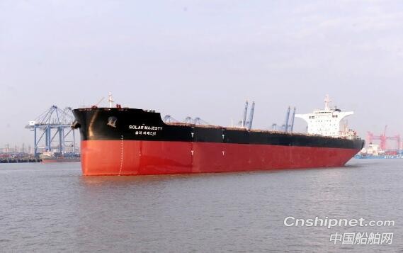 外高桥造船首制18万吨散货船H1489船完成海试