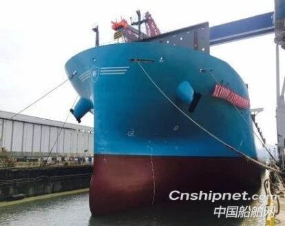 常石集团（舟山）造船2800TEU集装箱船SS244顺利出坞