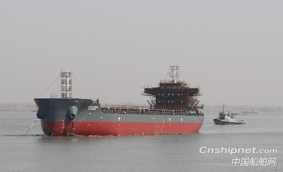 芜湖造船厂第二艘8000吨散货船顺利下水