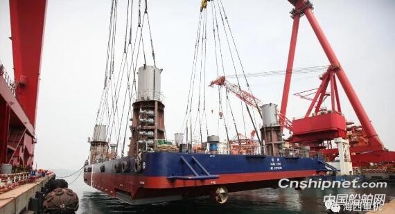 海西重机306自升式海上勘探平台顺利完成吊装下水