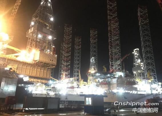 外高桥造船JU2000E型自升式平台H1289签字交付 