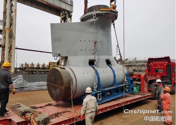 外高桥海工两台推进器油漆项目完工交付