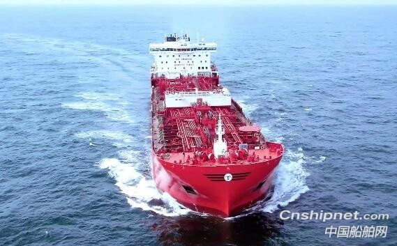 沪东中华49000吨不锈钢化学品船“宝·奥普蒂玛”号成功交付