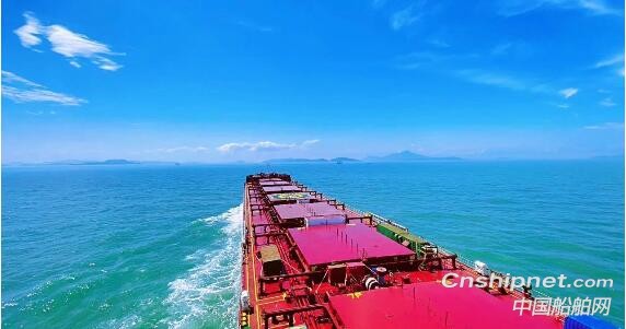 舟山中远海运重工8.16万吨散货船N750试航凯旋