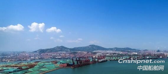 振华重工获12台门机设备购置合同