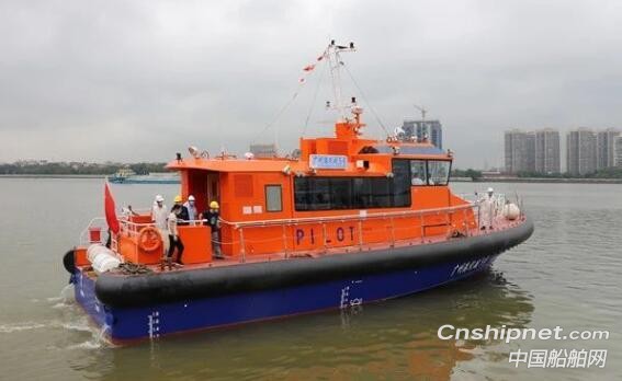 英辉南方2艘全铝合金单体高速引航船顺利完成试航