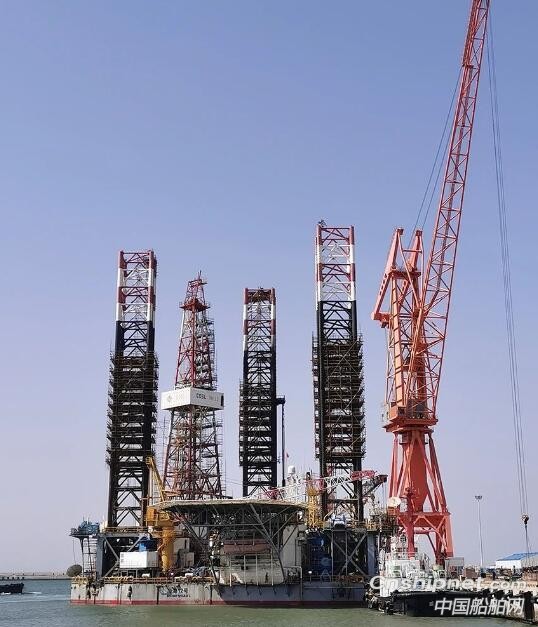 威海金陵BH12海工平台坞修工程完工