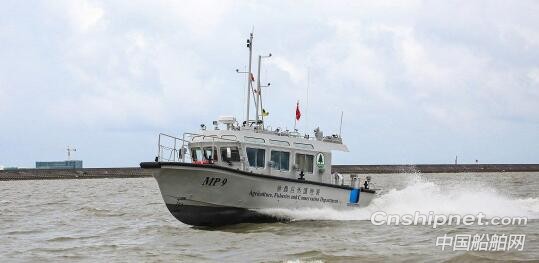 江龙船艇香港政府批量全铝合金快速艇顺利完成试航