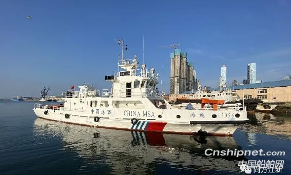 同方江新3艘新型小航标船正式交付