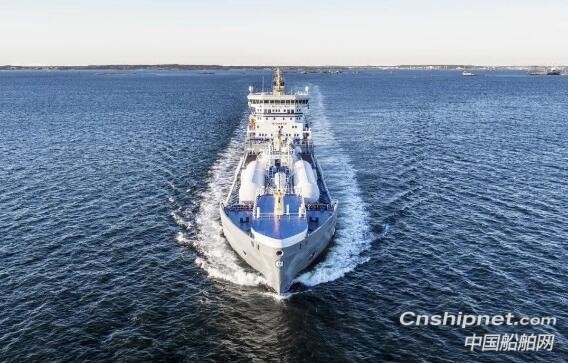 扬州金陵15000吨双燃料化学品船5#船顺利开工