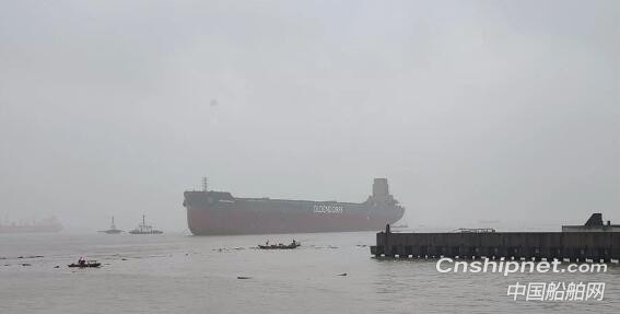 新韩通重工82K散货轮