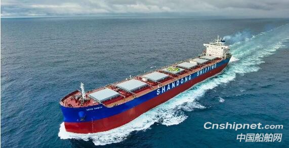 扬州中远海运重工2艘8.12万吨散货船顺利交付