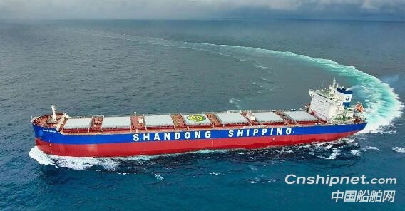 扬州中远海运重工2艘8.12万吨散货船顺利交付