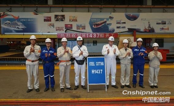上海外高桥造船2天内实现5船大节点