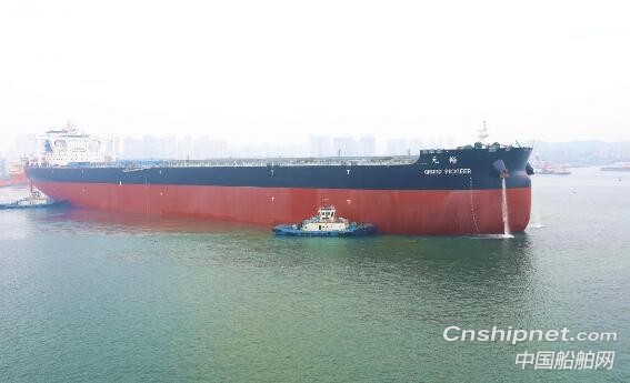 北船重工32.5万吨系列矿砂船10号船试航