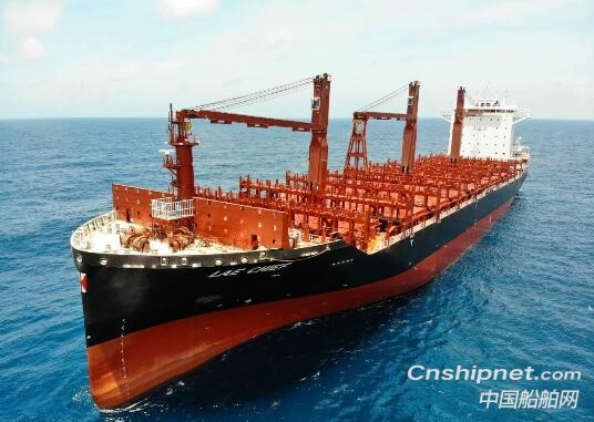 黄埔文冲首艘2750TEU集装箱船签字交付