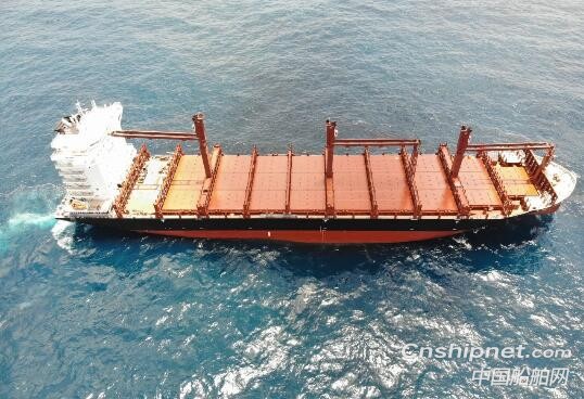 黄埔文冲首艘2750TEU集装箱船签字交付