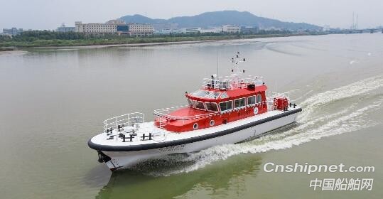 江龙船艇科2艘20米级全铝合金引航艇成功完成试航
