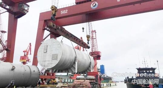 中集圣达因2台300立方米LNG船用燃料罐交付发运