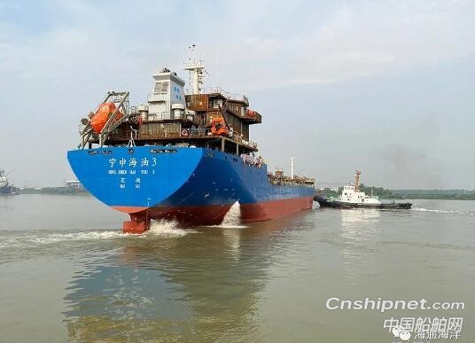 江苏海通海洋工程装备一艘12800吨成品油船圆满试航