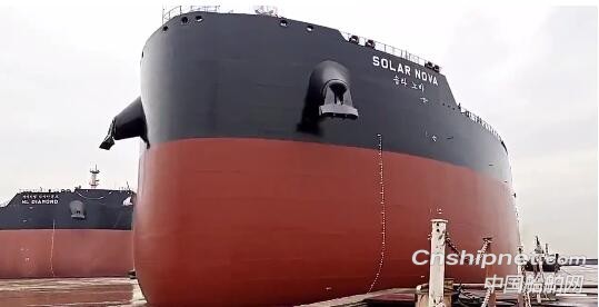 新时代造船2艘208000吨散货船相继下水